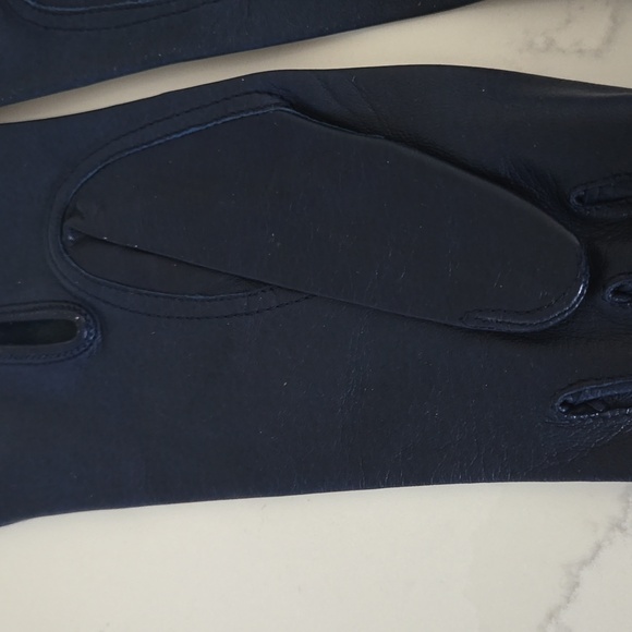 Leather driving gloves - Picture 3 of 5